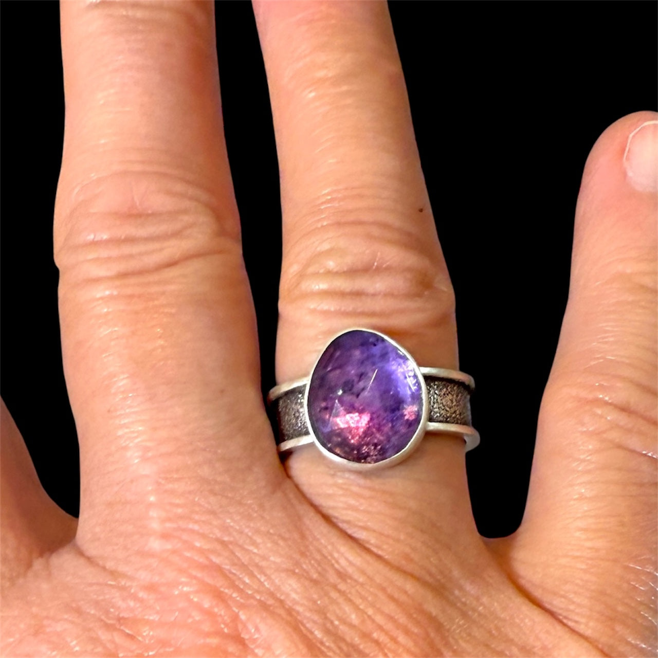 Resting Amethyst Ring