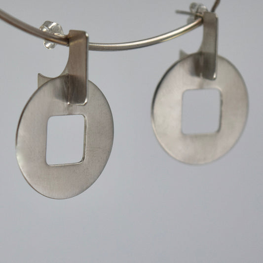 Valence Earrings Squared the Circle