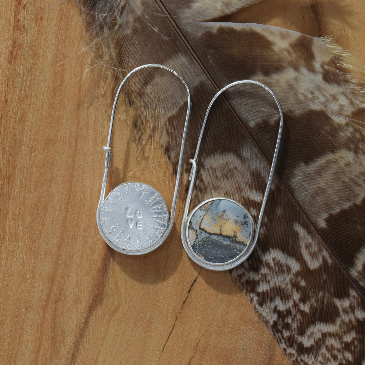 Stylized hoop- maligano jasper circles