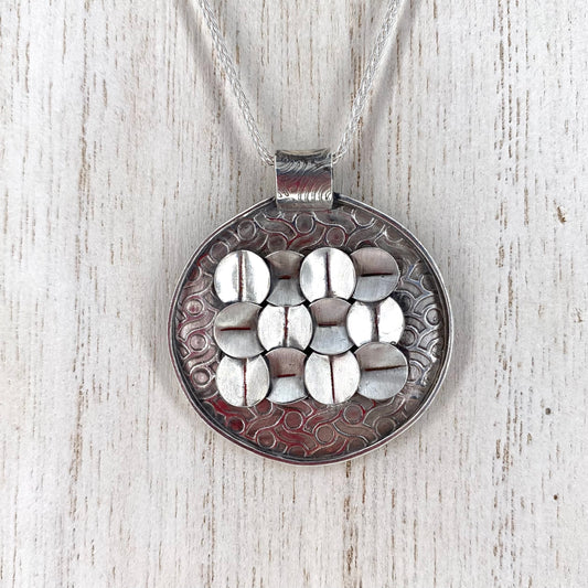 Geometric Study in Dimension Pendant