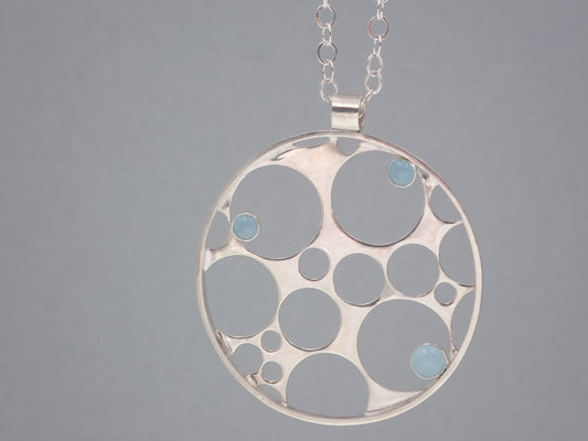 Bubble pendant with Aquamarine